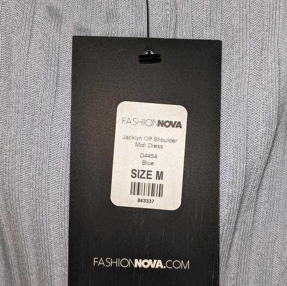 Off shoulder Dress in Baby Blue - Picture 5 of 6